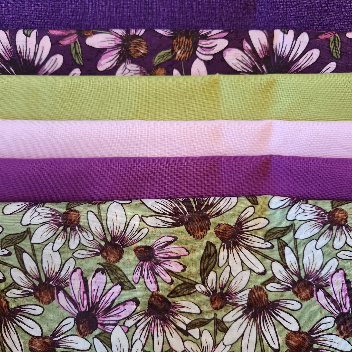 Lucky Break Bundle #1 - Coming up Daisy's