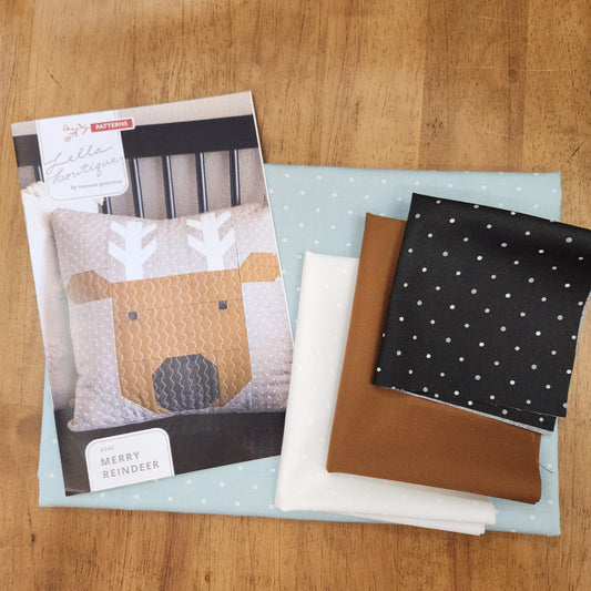 Merry Reindeer Pillow Kit (Blue)