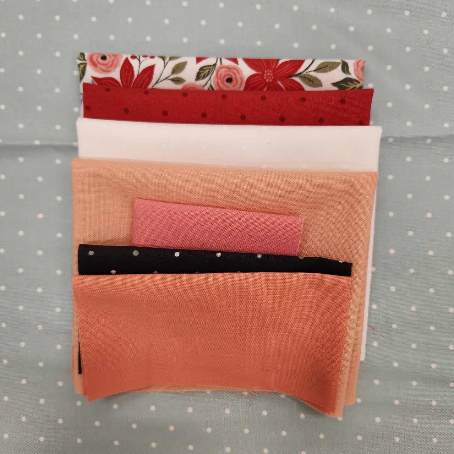Sew Jolly Pillowcase Kit w/ Pattern (Blue)