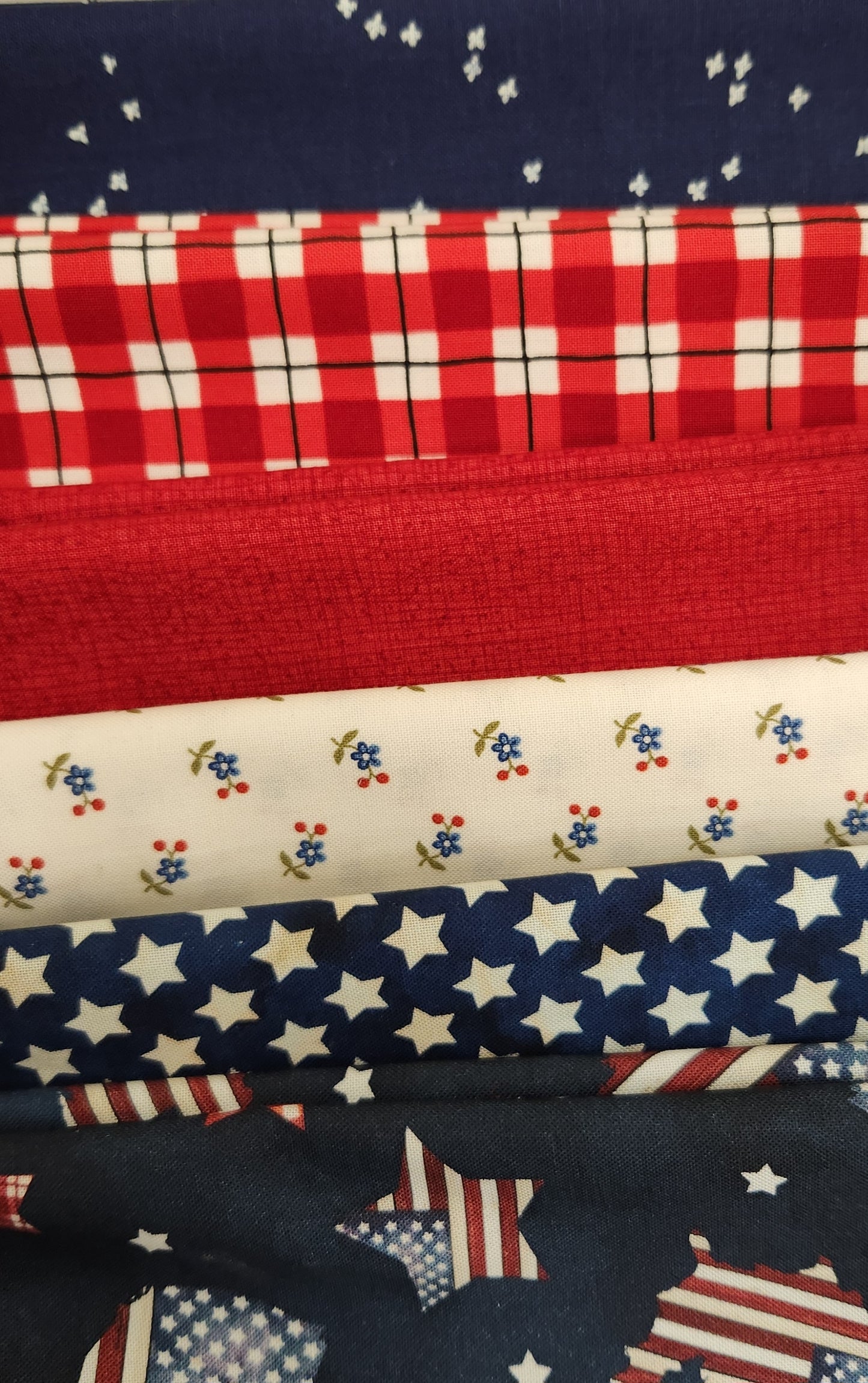 Patriotic Fat Quarter Bundle (6)